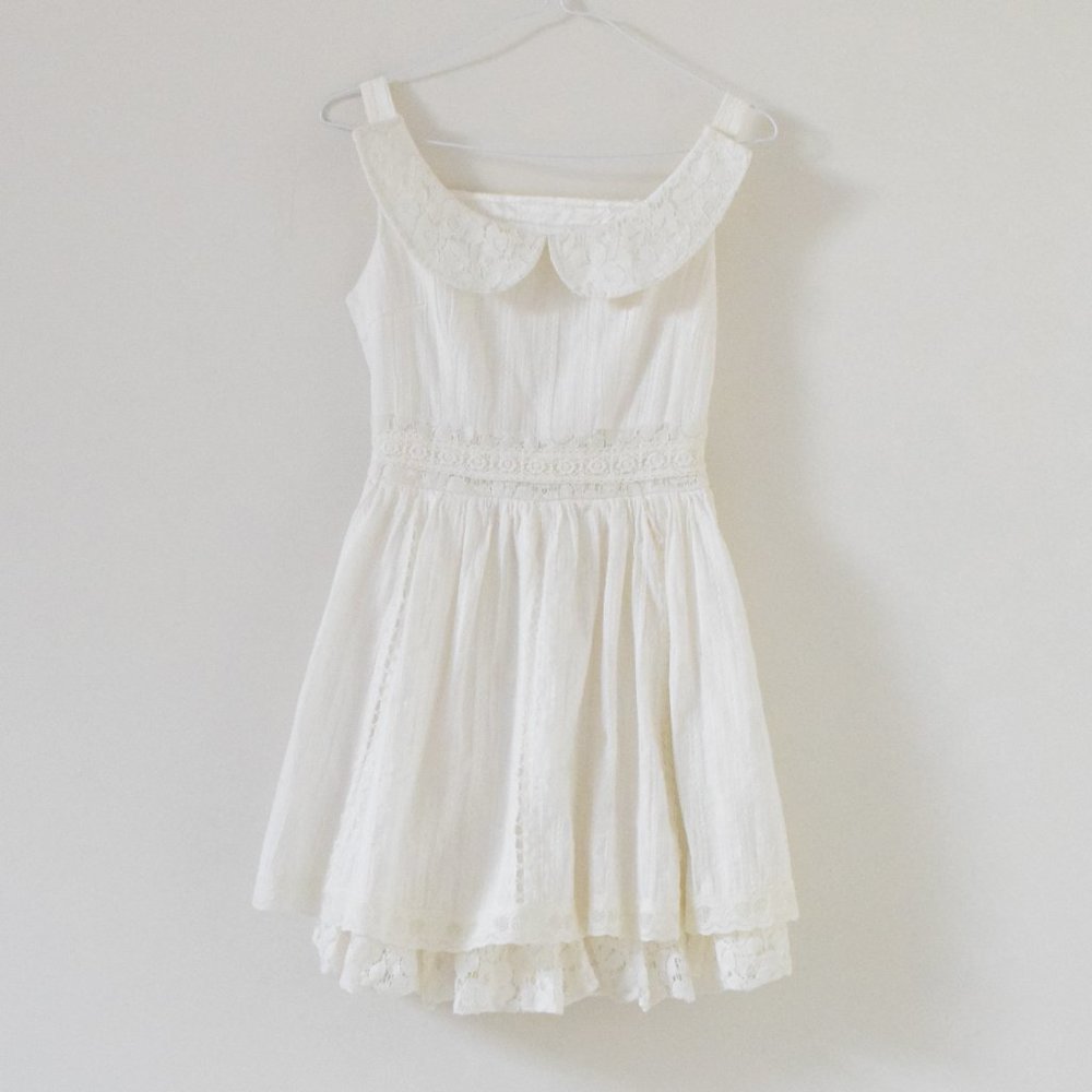 White Lace Peter Pan Collar Crepe Linen Dress | Size XS